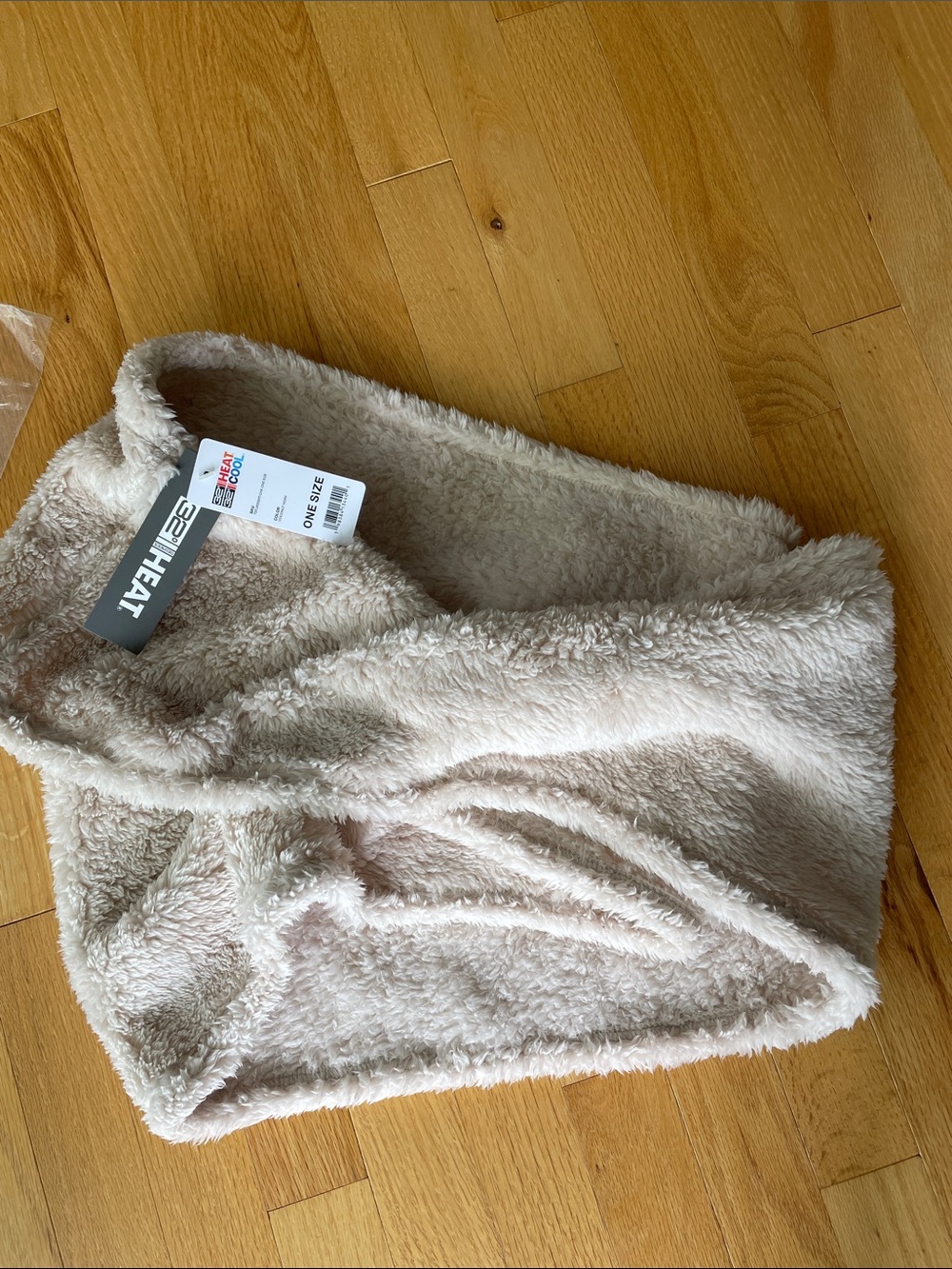 NWT 32 degrees neck warmer scarf